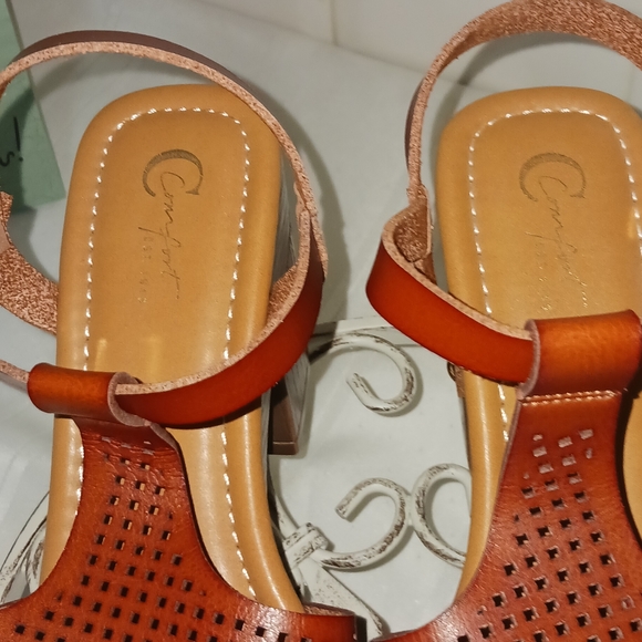 Comfort 1946 Women's Cognac Strappy Open Toed Sandals Size 8 - Picture 5 of 10